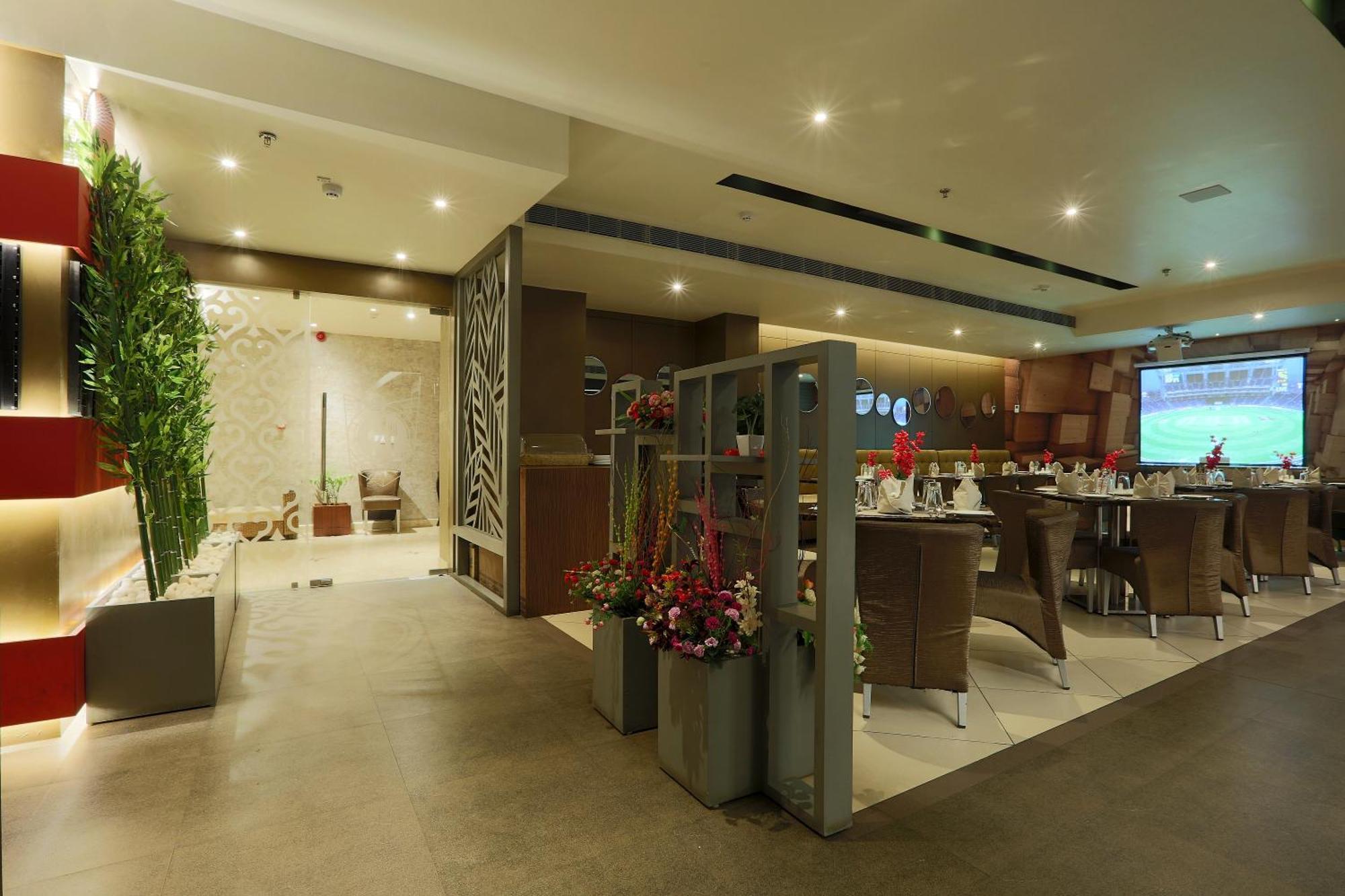 Hotel Prithvi Palace Igi Airport Delhi Нью-Дели Экстерьер фото