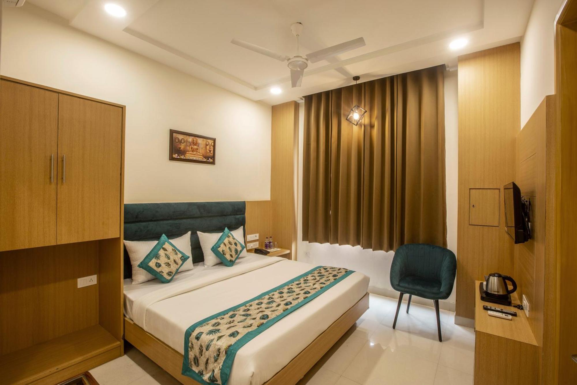 Hotel Prithvi Palace Igi Airport Delhi Нью-Дели Экстерьер фото
