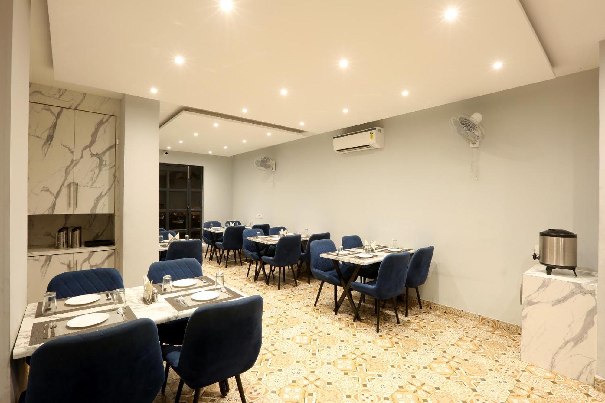 Hotel Prithvi Palace Igi Airport Delhi Нью-Дели Экстерьер фото