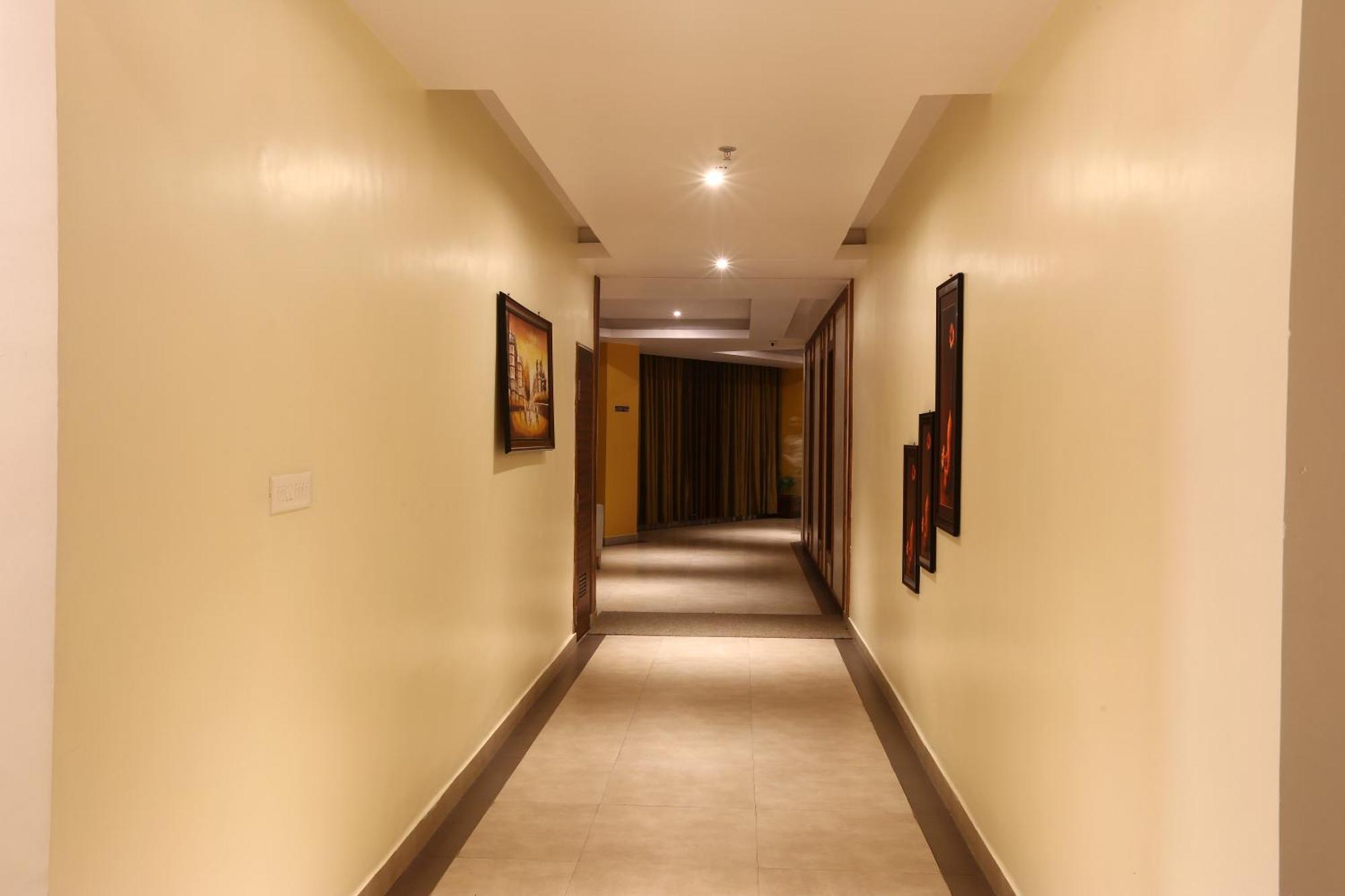 Hotel Prithvi Palace Igi Airport Delhi Нью-Дели Экстерьер фото