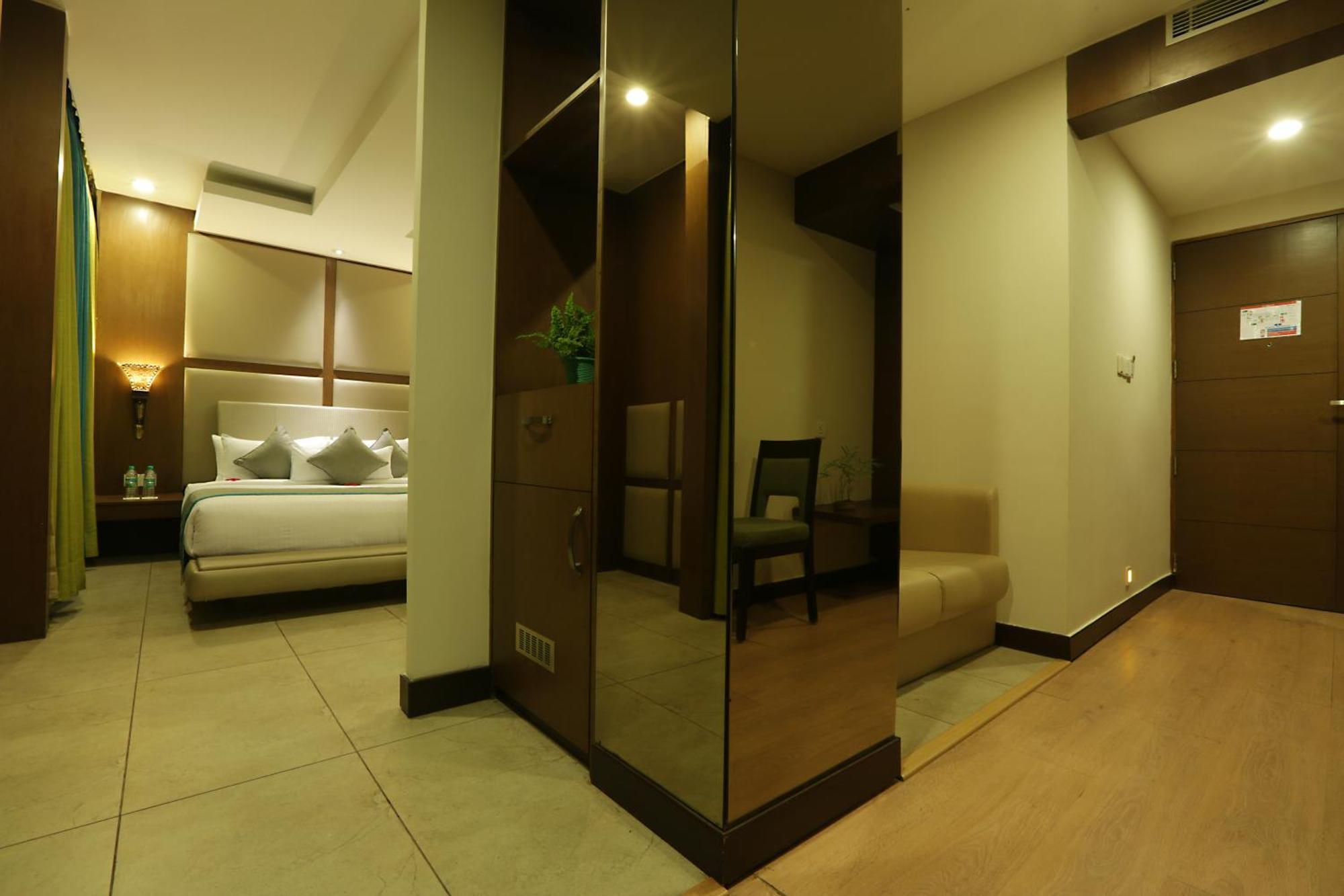 Hotel Prithvi Palace Igi Airport Delhi Нью-Дели Экстерьер фото