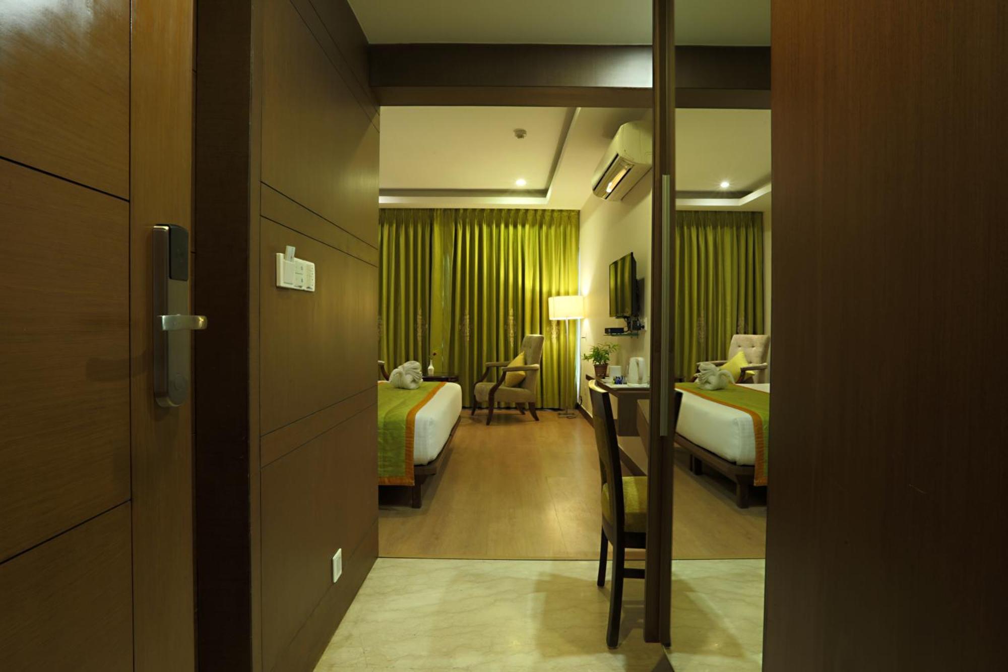Hotel Prithvi Palace Igi Airport Delhi Нью-Дели Экстерьер фото