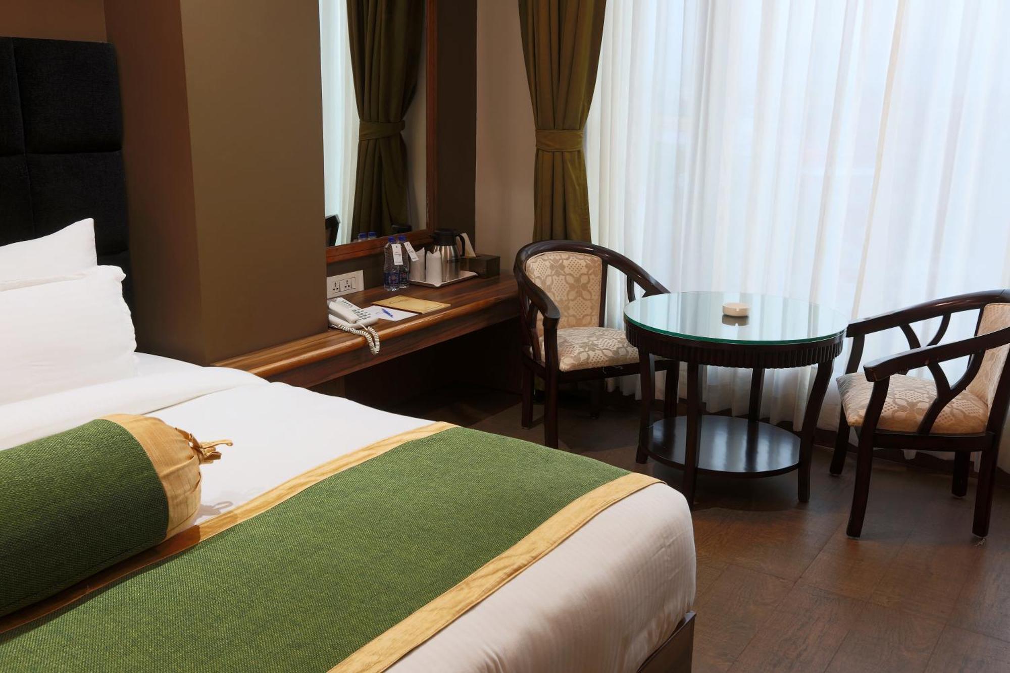Hotel Prithvi Palace Igi Airport Delhi Нью-Дели Экстерьер фото
