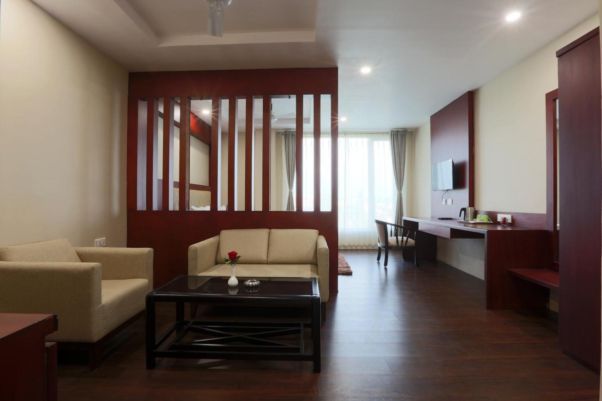 Hotel Prithvi Palace Igi Airport Delhi Нью-Дели Экстерьер фото
