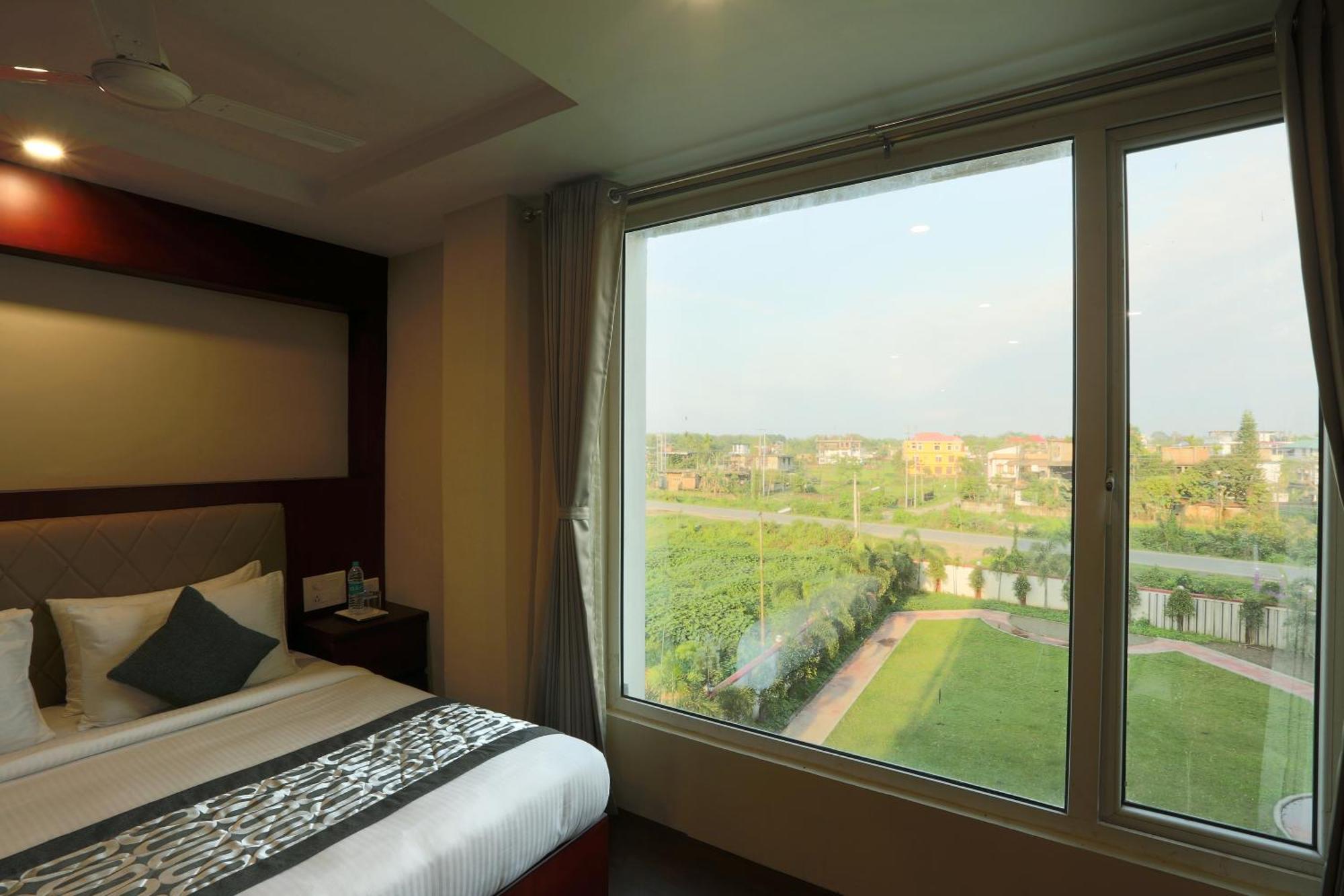Hotel Prithvi Palace Igi Airport Delhi Нью-Дели Экстерьер фото